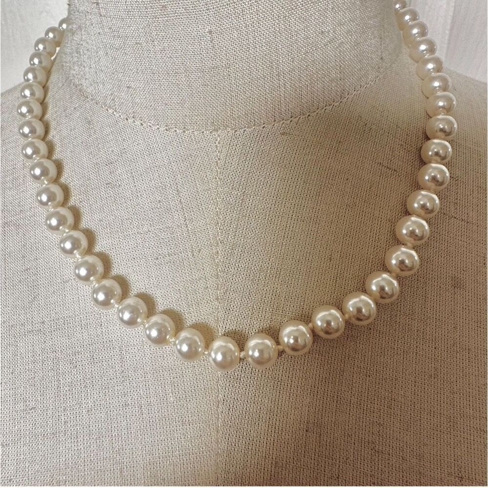 lindenwold fine jewelers fine quality simulated pearl necklace